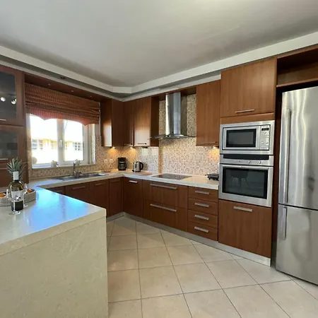 Chris Apartamento Rhodes City